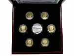 Proof sada 6ti pamětních 20 Kč mincí z roku 2018 a 2019 v dřevěné etui + Ag medaile s motivem vznik Československa, číslované sady, náklad 3000ks_