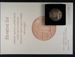 Jednostranná pamětní medaile vydaná u příležitosti 100. výr. zal. Sdružení výtvarných umělců moravských + pam. list
