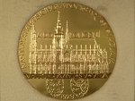 Ms medaile dokončení stavby Chrámu sv. Víta, 70 mm, 117 g, náklad 160 ks, ražba Česká mincovna 2023, dřevěná etue, certifikát