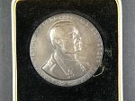 Pamětní medaile feldmarschal Erzherzog Friedrich 1914 Teschen, Ag 70,30 g, průměr 55.3 mm, originální etue
