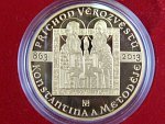 10.000 Kč 2013 příchod zvěrozvěstů Konstantina a Metoděje s opisem na hraně