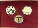sada 3ks pamětních mincí  10000 Kč 2012, 2013, 2015 Zlatá bula sicilská, Konstantin a Metoděj, mistr Jan Hus, společná dřevěná etue, certifikáty