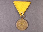 Čestná medaile za 25 let záslužné činnosti hasičské a záchrané, původní stuha