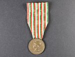 Válečná služební medaile 1915 - 1918, značka výrobce S.J.