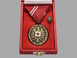 Bronzová záslužná medaile o Rakouský Červený kříž + originální etue