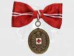 Bronzová záslužná medaile o Rakouský Červený kříž na dámské stuze + originální etue