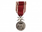 Medaile DOK Za věrné služby, postříbřená medaile za XX služebních let s meči, VM75, N98A