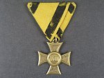 Vojenský služební kříž I.tř. za 12 let služby, vydání z let 1867 - 1890, původní stuha