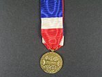Čestná medaile min. práce, pozlacený bronz, důstojník-rozeta, uděleno 1966