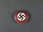 Členský odznak NSDAP, úchyt na jehlu