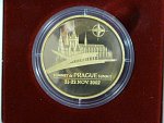 2002, Česká mincovna, zlatá medaile Summit NATO v Praze (J.Bejvl), Au 0,999, 31,1g (1 UNZ), průměr 37mm, náklad 100 ks, číslo 1, etue, certifikát