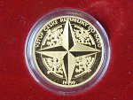 1999, pamětní medaile ke vstupu do NATO 1999 nečísl., Au 999,9, 7,78g, náklad 500ks, etue, cert. 
