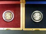 Zlatá a stříbrná replika 1 Kčs 1991, číslované č. 58, Au 986, 7,8g, Ag 925, 7,8g ,průměr 23 mm, limit 150ks (Au) a 200ks (Ag), dřevěné etue, certifikáty 