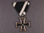 Železný kříž II.tř. na původní trojúhelníkové stuze, pro rakouské vojáky