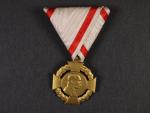 Jubilejní kříž 1908 na původní vojenské stuze