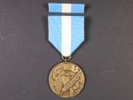 Čestný pamětní odznak Za službu v mírové misi na Balkáně + dekret