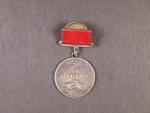 Medaile za odvahu 2. typ č. 175236, originální medaile, původní závěs
