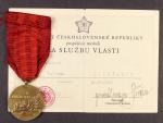 Medaile Za službu vlasti - ČSSR + udělovací průkaz a etue