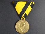 Záslužná medaile Za 40 let věrné služby z r. 1898, na stuze pro vojenské osoby