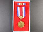 Medaile - Za obětavou práci pro socialismus + etue