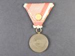 Bronzová medaile za statečnost, původní vojenská stuha, vydání 1914 - 1917