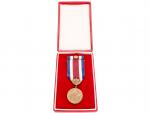Medaile - Za obětavou práci pro socialismus + etue