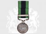 Medaile indické všeobecné služby se sponou NORTH WEST FRONTIER 1935, vydání 1930-1935, na hraně opis 6157 SEP. MUSA GUL, 2-12 F.F.R.