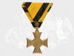 Vojenský služební kříž pro důstojníky II.tř. za 40/35 let služby, 3. vydání z let 1890 - 1918, pozlacený bronz, původní stuha, původní etue