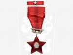 Řád Rudé hvězdy, ČSSR, č.3899, punc Ag 900, značka výrobce Zukov, původní etue