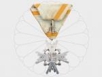 Řád posvátného Pokladu, VI. třída, stříbro, smalty - lehce poškozené bílé smalty paprsků na levé straně, nepunc. a neznačeno, původní etue..