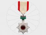 Řád vycházejicího Slunce, VI. třída, stříbro, smalty, nepuncováno, původní etue, lehce poškozené zapínaní etue..