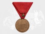 Vojenská jubilejní pam. medaile z r.1898, zlacený bronz, původní stuha