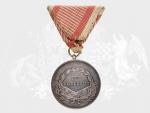 Stříbrná medaile za statečnost, 1. třídy, 8. vydání 1914-1917 F.J.I., na hraně punc hl. punc. úřadu Vídeň, A v kroužku, původní vojenská stuha