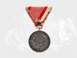 Medaile za statečnost, I. třídy 1914-1917 na hraně značka A, původní páska za 2x udělení, značená ZIMBLER WIEN