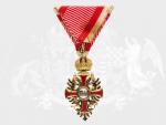 Řád Františka Josefa I. rytíř, zlacený bronz, na závěsném kroužku značka výrobce V. MAYERS & SOHNE a hvězdička, originální etue
