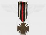 Čestný kříž 1914-1918 pro frontové bojovníky, na reversu značka výrobce W.D.