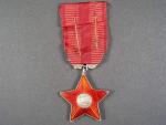 Řád Rudé hvězdy ČSR č.1017, mírně poškozený smalt v cípu hvězdy