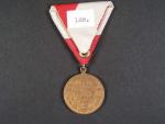 Pamětní veteránská medaile na 25. leté trvání spolku vysloužilých vojáků v Židenicích a okolí z r.1909, novodobá stuha