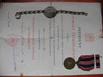 CSR medaile za chrabrost + dekret + stitek se jmenem + 2 ks pism.dokumenty na jmeno Jan Goergsoes, prislusnik brig. tank. dilen