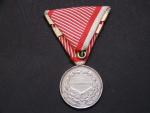 Medaile za statečnost II. třídy, Ag,vydání 1917 - 1918, nepuvodni stitky