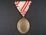 Bronzová čestná medaile za zásluhy o červený kříž s válečnou dekorací