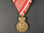 Vojenská záslužná medaile Signum Laudis F.J.I., původní voj. stuha