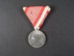 Bronzová medaile za statečnost, náhradní kov, původní vojenská stuha, vydání 1914 - 1917