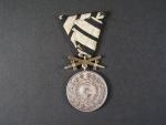 Záslužná medaile domácího Hohenzolernského řádu s meči