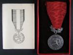 Medaile - Za zásluhy o obranu vlasti - ČSR, etue + dekret