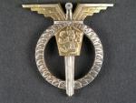 Odznak Pilot 1. třídy, číslo 1906, výrobce Zukov Praha