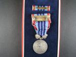 Medaile - za pracovní věrnost - ČSSR + etue