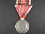 Medaile za statečnost I. třídy, Ag, na hraně značka A, původní vojenská stuha, vydání 1914 - 1917