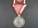 Medaile za statečnost I. třídy, Ag, na hraně značka A, původní vojenská stuha, vydání 1914 - 1917