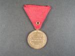 Vojenská jubilejní pam. medaile z r.1898, bronz, původní stuha